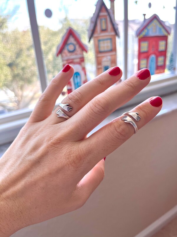Mothers ring near top me